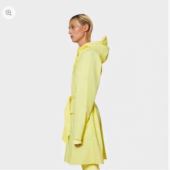 Rains Curve Jacket Belt Waist Yellow Straw Hood Size Small NWT - Picture 4 of 6